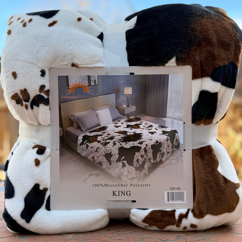 New king size super soft flannel blanket ,thick, double sided ,Cow print